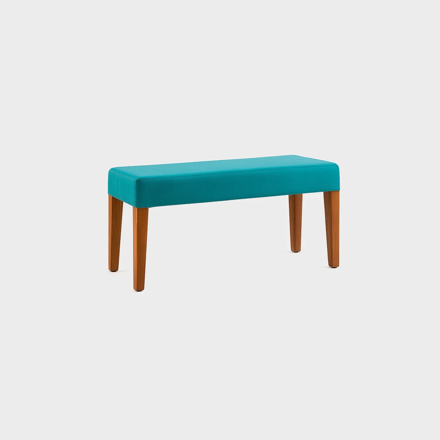 Butaco de comedor Paris visto en perspectiva con bastidor en madera maciza tono natural, tapizado liso color aqua, fotografía sobre fondo blanco, ideal para visualizar la combinación de estilos y colores - All Star muebles