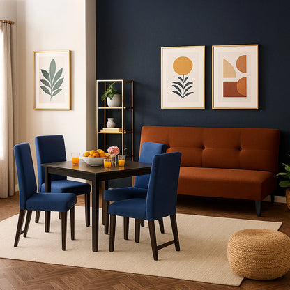 Sofá cama 3 puestos en tela café con patas color negro, ubicado en sala moderna, ambientado con comedor de madera en tono negro y sillas tapizadas color azul Ideal para hogares colombianos que buscan confort y estilo moderno - All Star muebles